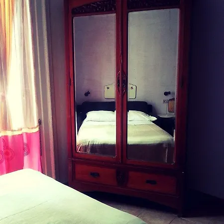 Regina Hotel