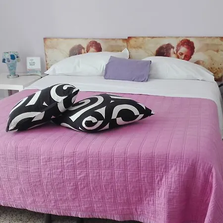 Regina Otel *